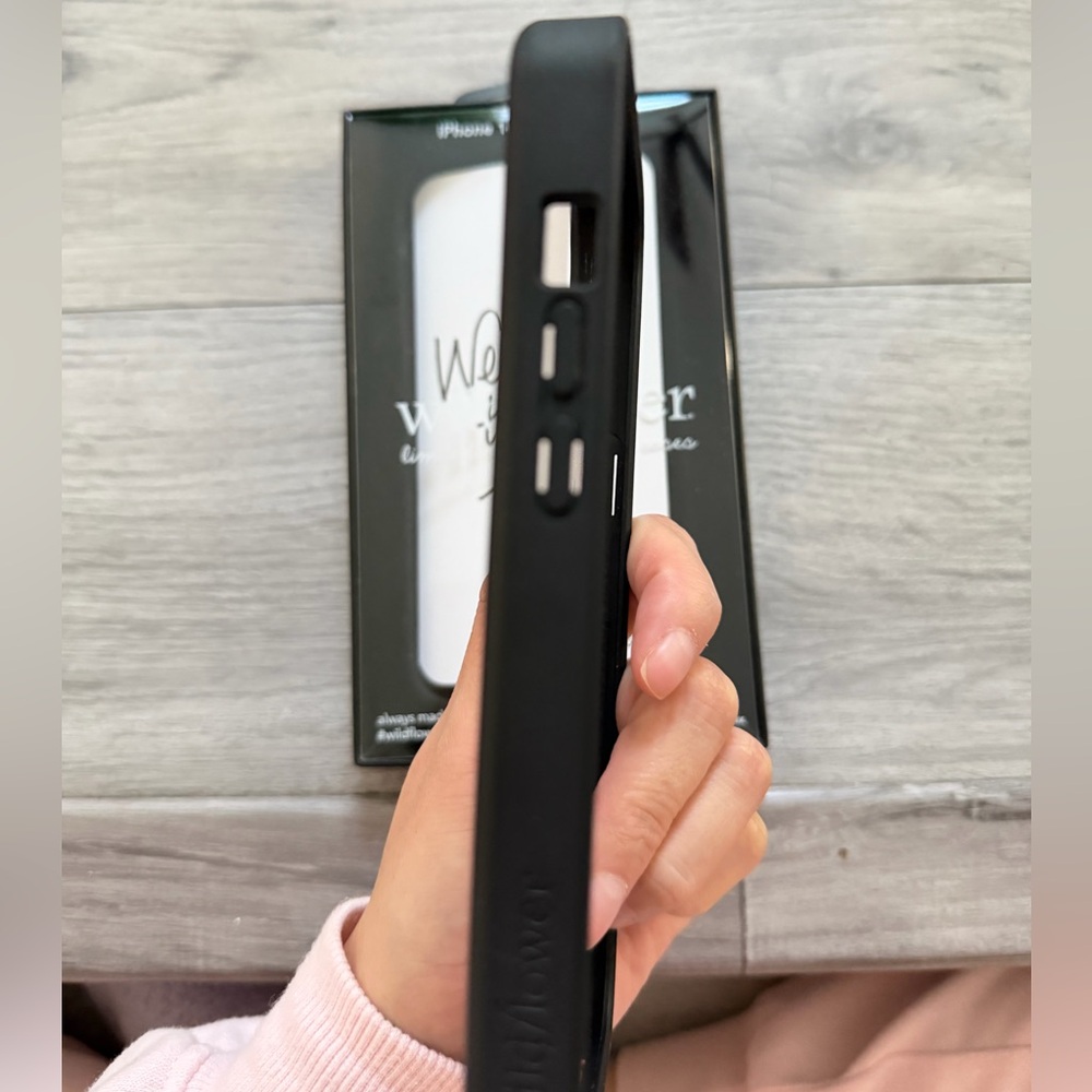 Wildflower iPhone 14 Pro Max Case Black Swan - Picture 5 of 7